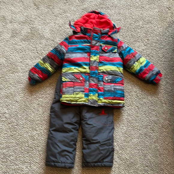 Size 3T rugged bear coat and snowpants set EUC - Picture 1 of 7